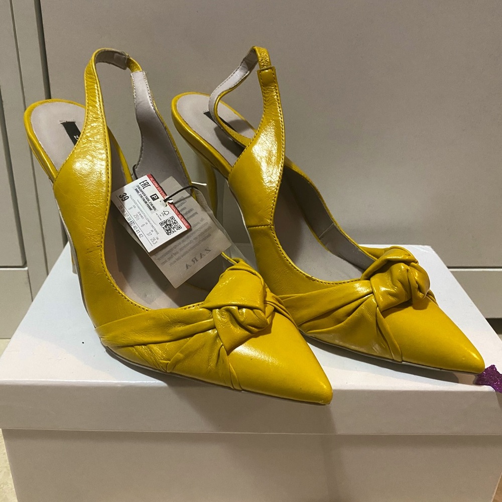 Yellow Zara heels - sling back